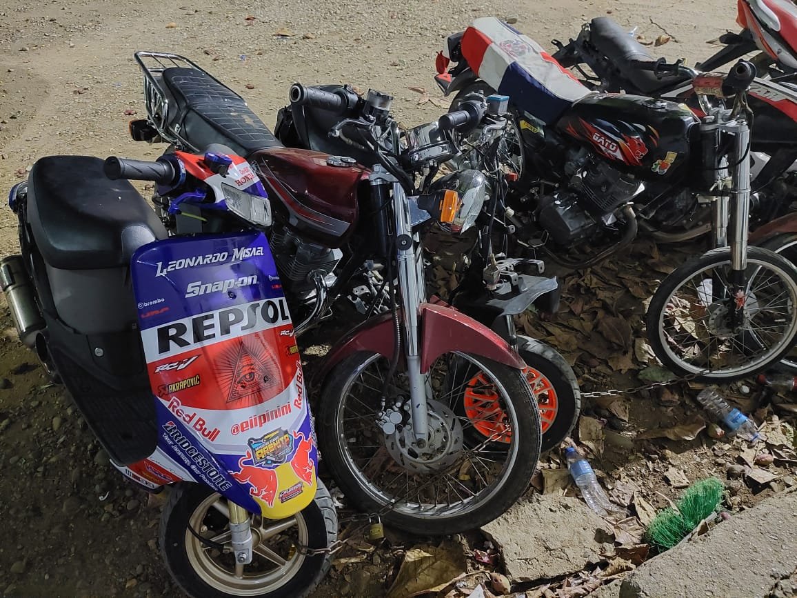 Apresan tres personas, desmantelan punto de sustancias controladas y ocupan  drogas y motocicletas en Esperanza-Valverde » Beller Digital